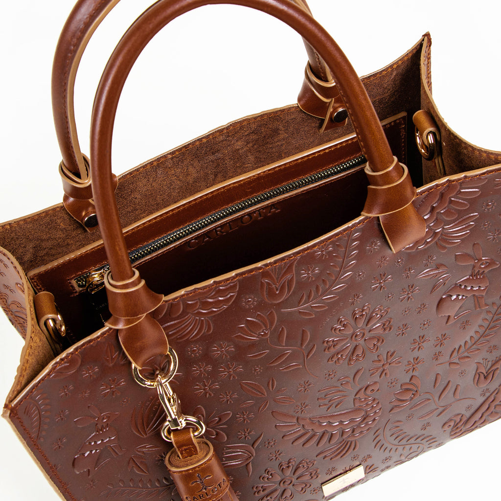TOBACCO TOTE