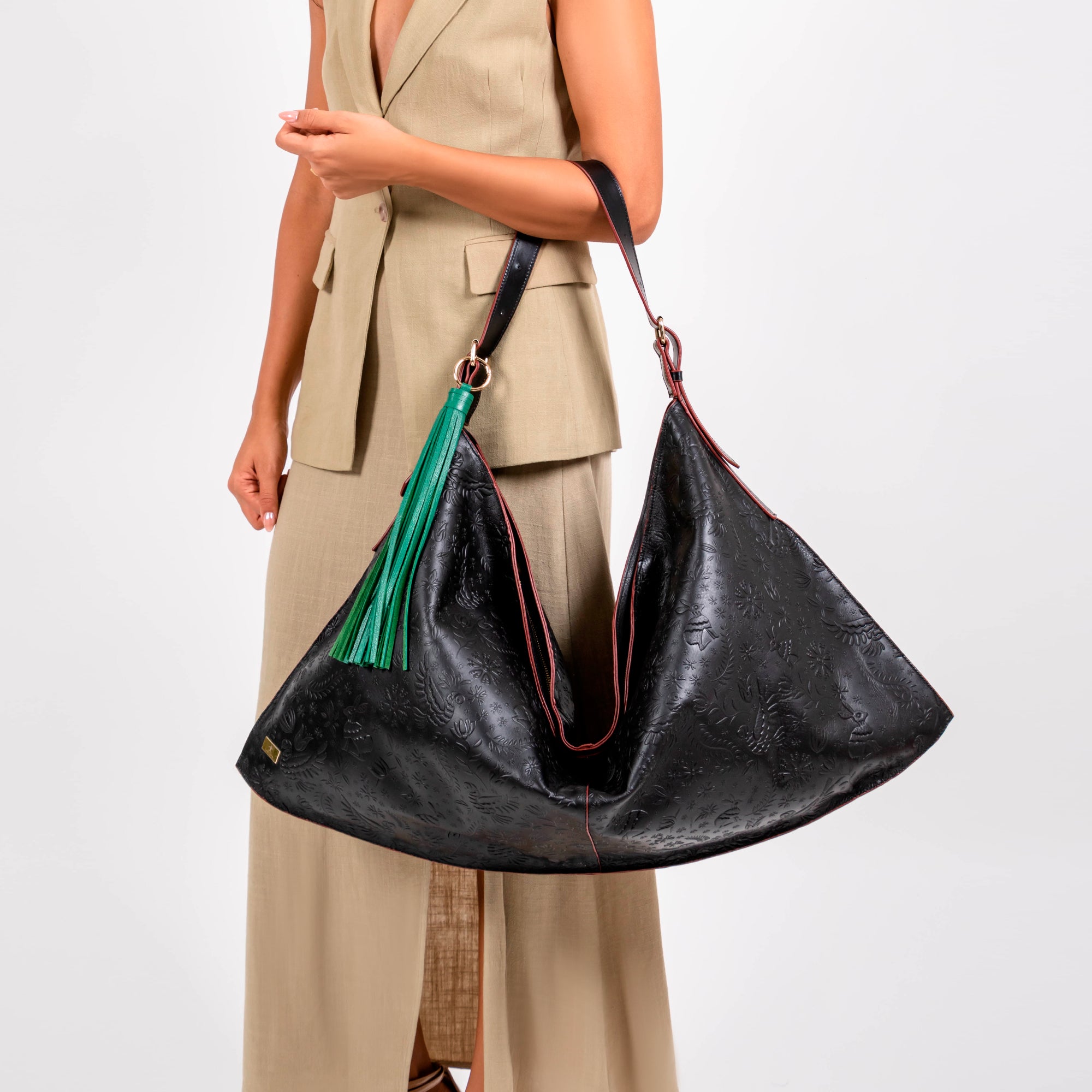 BLACK XL HOBO