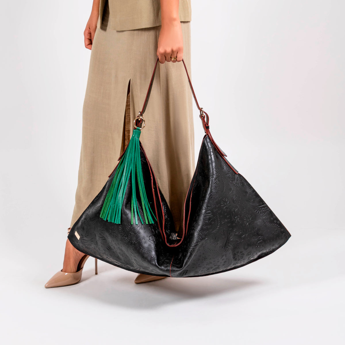 BLACK XL HOBO